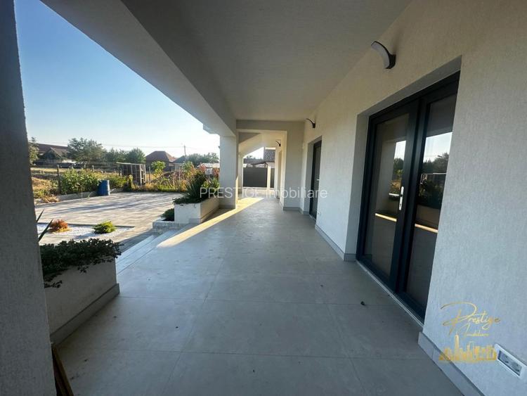 Casa cu 6 camere de vanzare pe str.Ciheiului - Cihei - 39