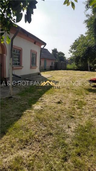 TEREN INTRAVILAN - TULBURENI - 3