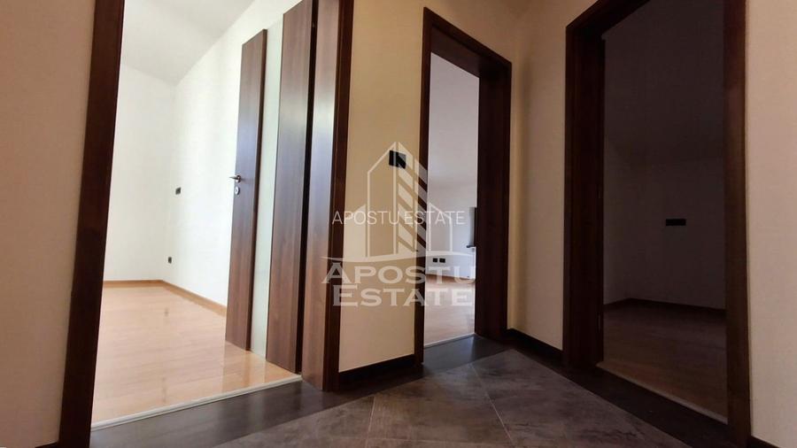 Spatiu comercial cu etaj, pentru activitati diverse - 8