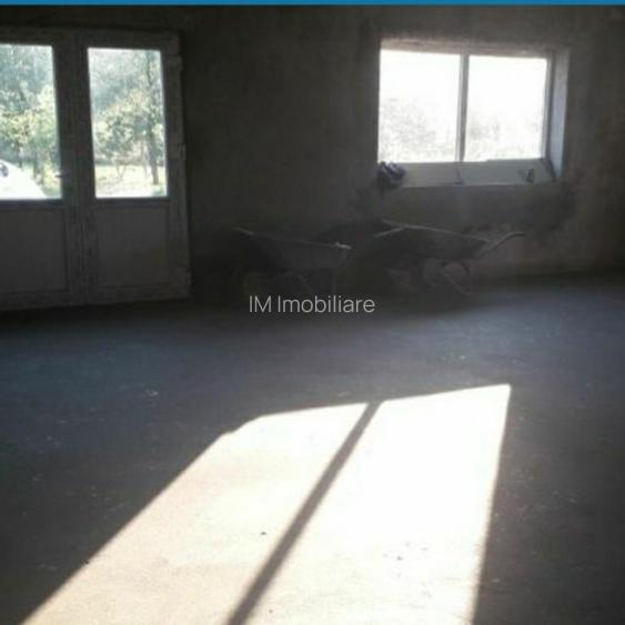 Vinga [Arad] - Casa 3 Apartamente [E] - Spatiu Magazin [P]= Teren Generos - 3