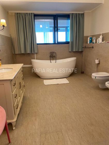 Apartament cu priveliste spectaculoasa catre lac, complet mobilat si utilat!!! - 9