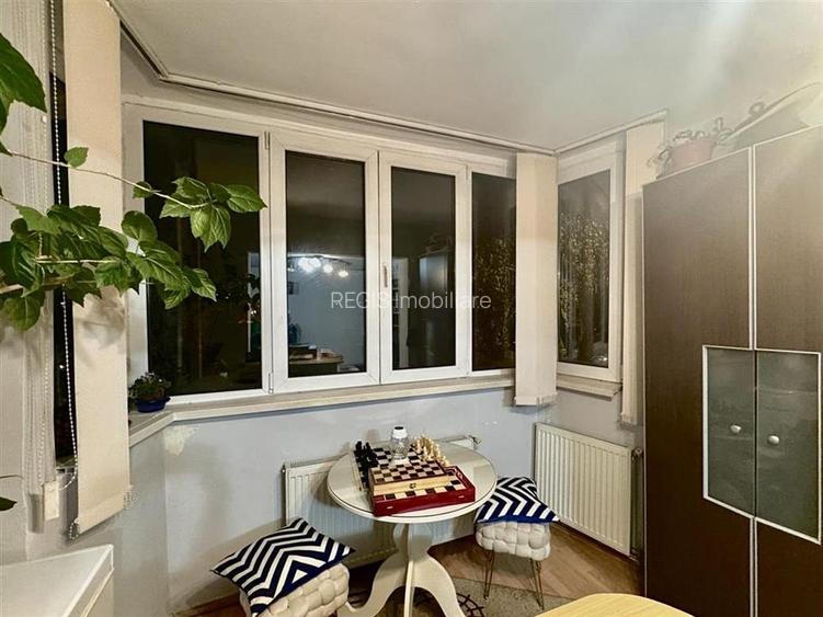 Apartament cu 3 camere , 2 bai si parcare -Profi Tractoru - 2