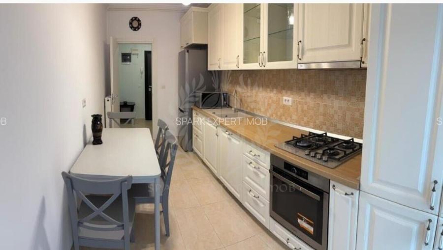 2 CAMERE // MRS SMART // LOC DE PARCARE - 2