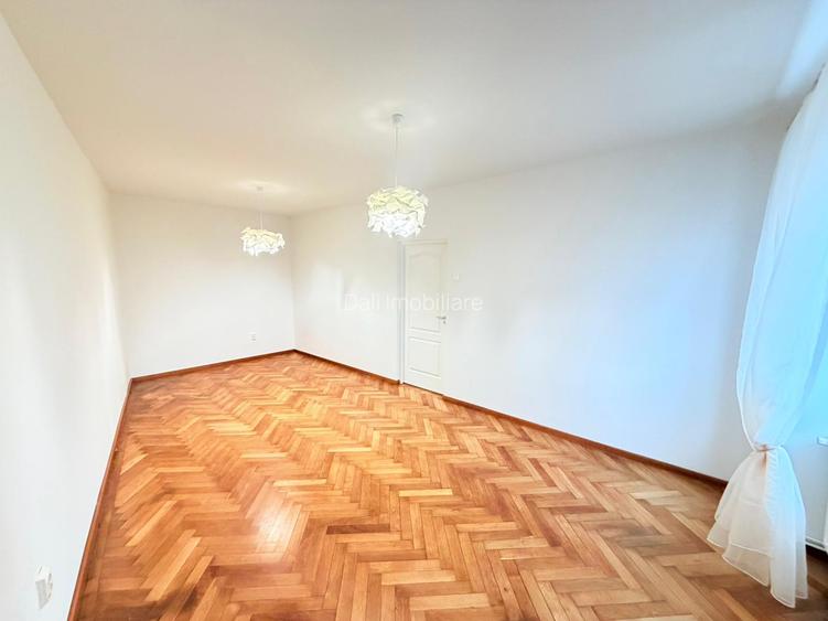 Apartament 4 camere de inchiriat, Central-Brasov - 7