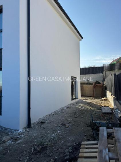 Casă cuplată modernă în Dezmir – zonă liniștită, aproape de toate facilitățile! - 8