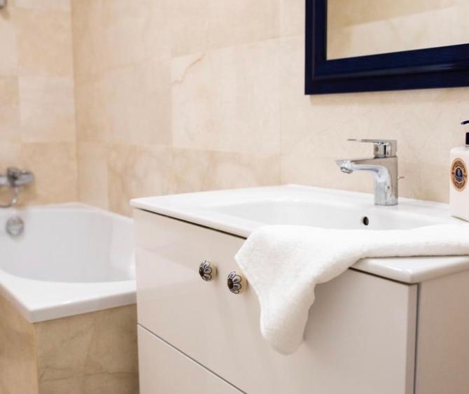 Apartament în C-entral,pe Vasile Lascăr,mobilat complet