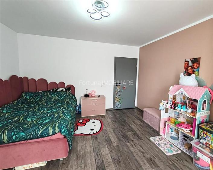 Casa moderna,  singura in curte - Izvor - 20