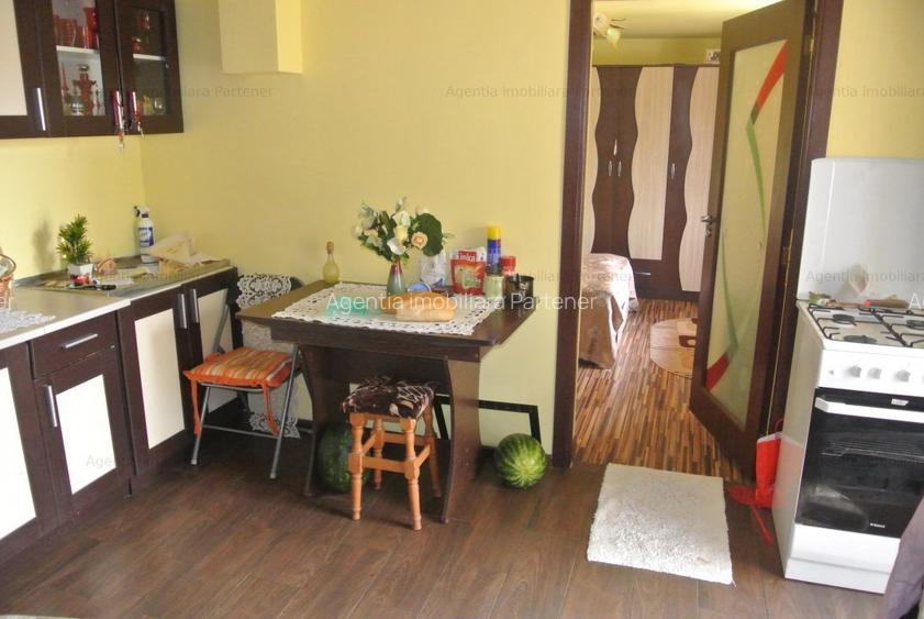 Casa batraneasca 2 camere,  Harsesti, teren 1.865mp - 5