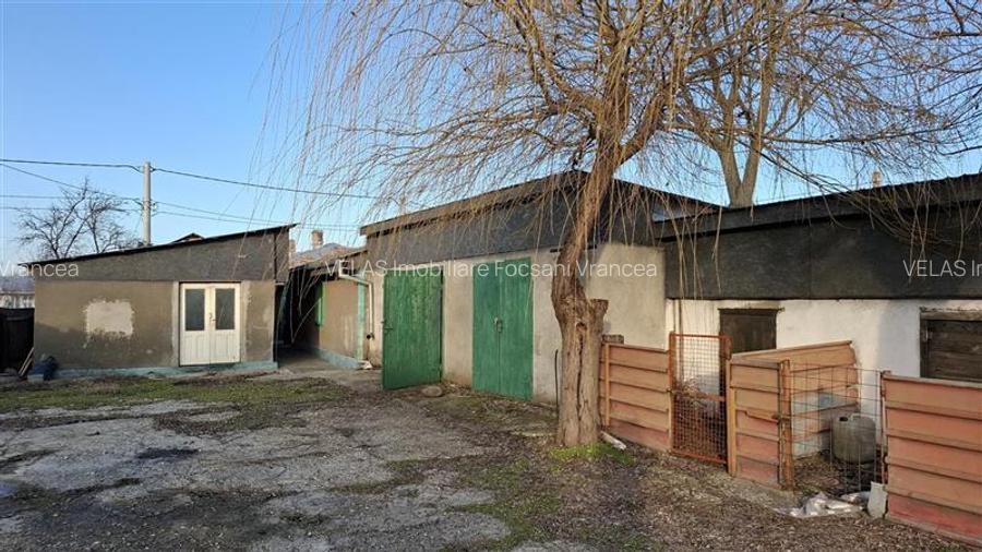 Casa com.Maicanesti, cu 3118 mp teren intravilan - 21