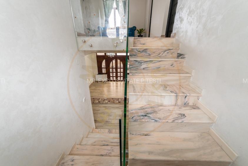 Casa 6 camere langa padure/ 340 mp/ teren de 3 745 mp la 5 min de Pitesti - 8