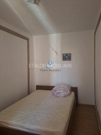 Apartament 4 camere semidecomandat, 1 baie, Piata Darmanesti - 5