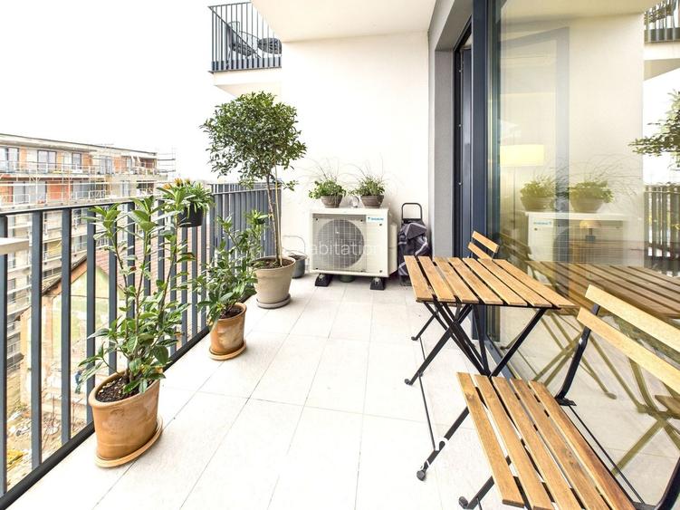 Apartament 3 camere, terasa spatioasa, zona Centralǎ - complex Paltim - 22