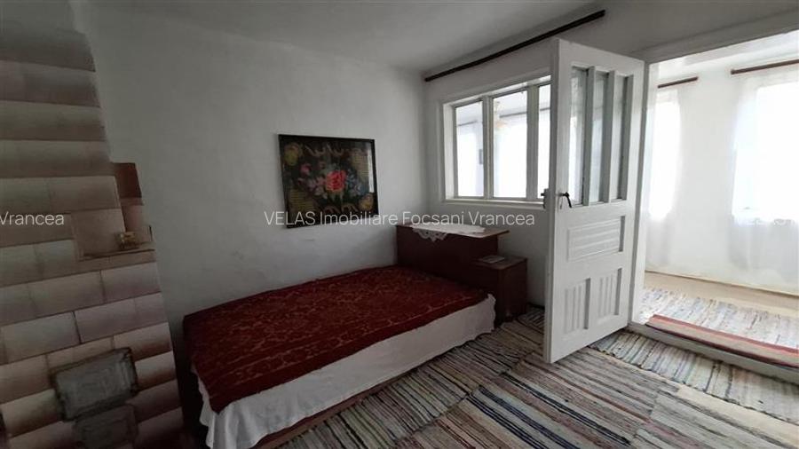 Casa com.Maicanesti, cu 3118 mp teren intravilan - 13