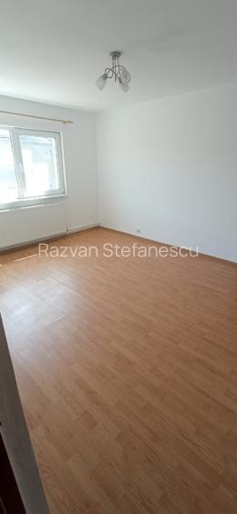 Vând apartament in Medgidia  - 3