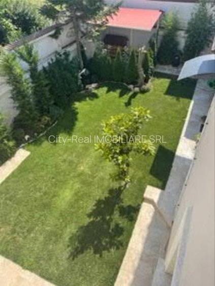 Vila de lux,utilata,mobilata complet.Totul este minutios  lucrat. - 2