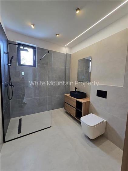 Vila noua, 5 camere, Iancu Nicolae, comision 0% - 9