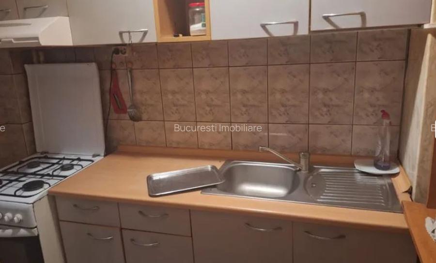 Garsoniera,Basarabia,Nicolae Sebe,bl.1980,et.2/10,amenajata,Libera - 3