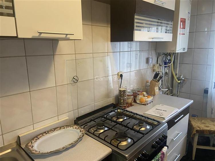 Apartament 2 camerec , zona centrala 2 Stejari , et 2 4, decomandat , centrala t - 8