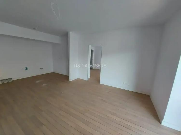 Apartament 3 camere nou lux/ 13 Septembrie /parcare inclusa/Comision 0 - 2
