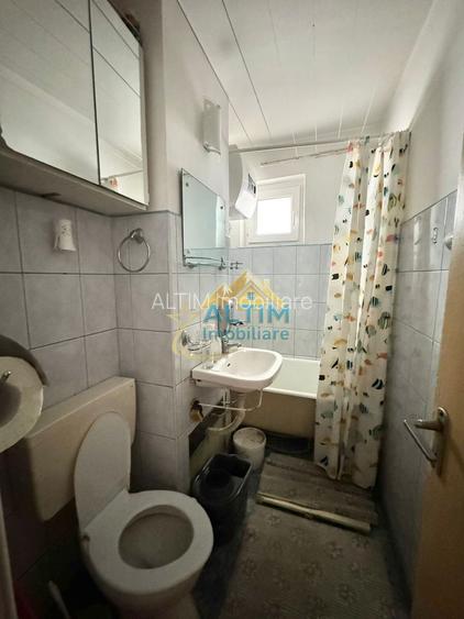 Apartament cu 3 camere, etaj intermediar, cartierul Astra - 5