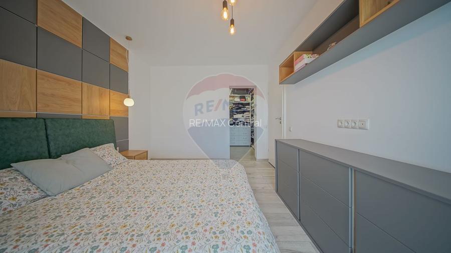 Vilă modernă, cu garaj, panouri și pompă de căldură, Cristian - 22