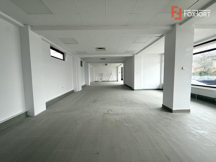 Cladire comerciala cu regim de inaltime P+2 E+M, suprafata 550 mp de inchiriat - 13