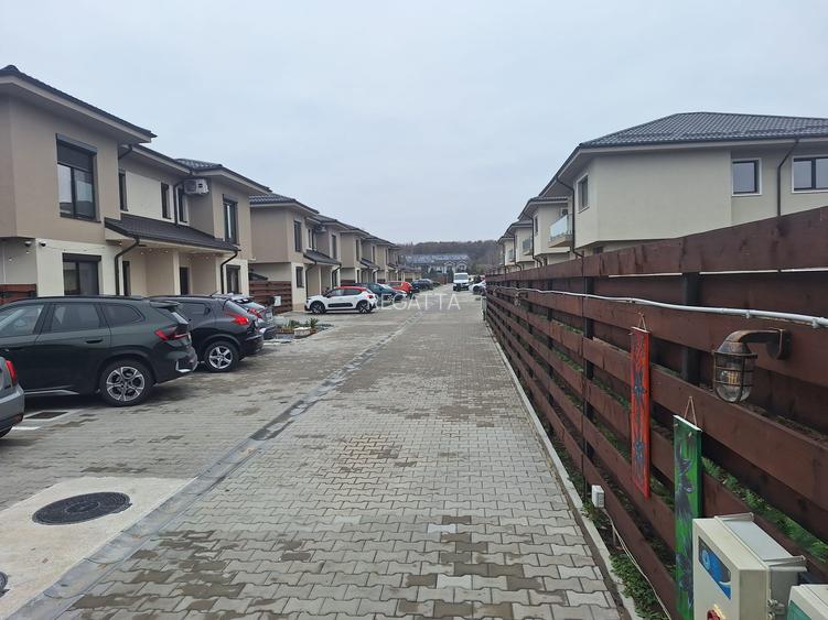 Casa individuala in complex de vile langa Mega Image 1000mp teren in folosinta - 8