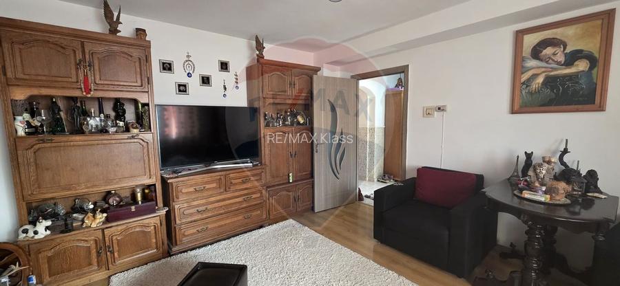 Apartament cu 3 camere de vanzare in Micro 6 – locatie excelenta - 3