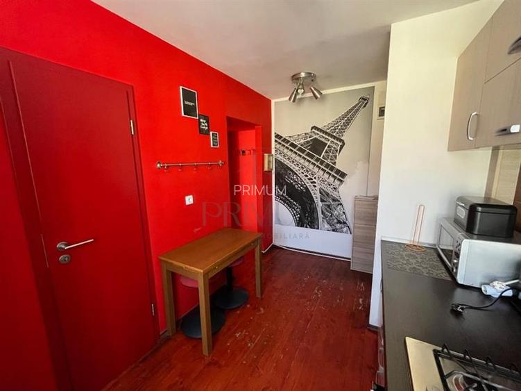 Central - 2 Camere - Etaj 2 - Centrala termica proprie - Amenajat - Bloc anvelop - 8