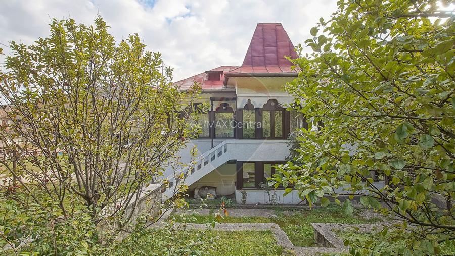 Vilă cu farmec istoric în Bușteni, pensiune sau locuință de vacanță! - 31