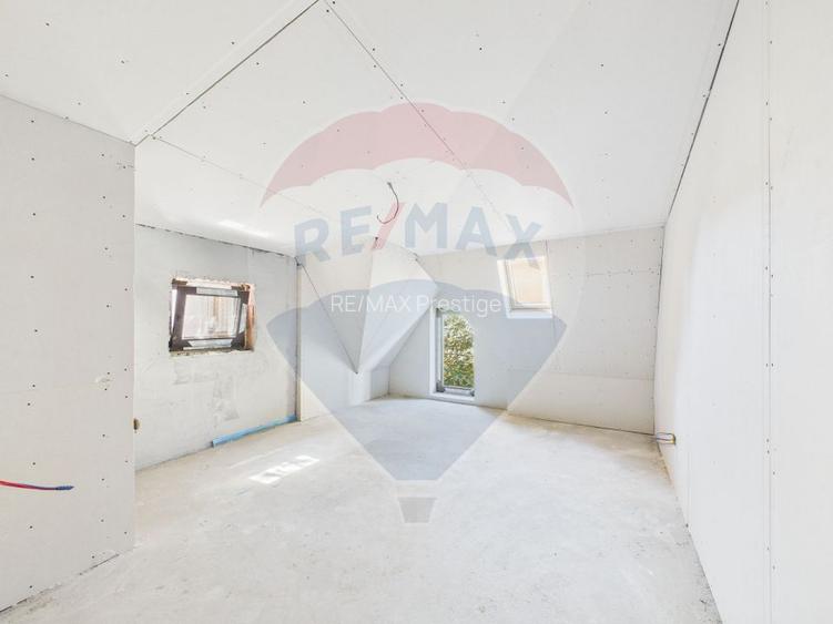 Casă NOUA P+M,  102 mp, 4 camere,  la 3 min de metrou Ștefan cel Mare - 15