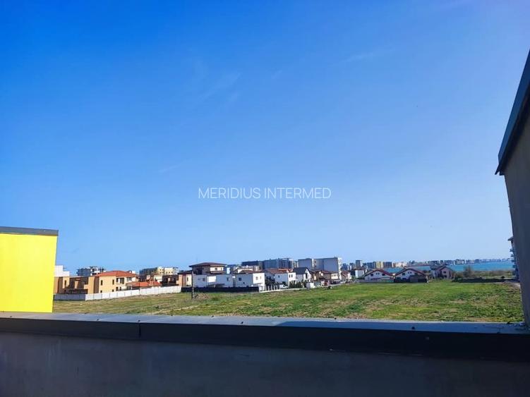 Vanzare vila moderna cu terasa circulabila imensa - 7