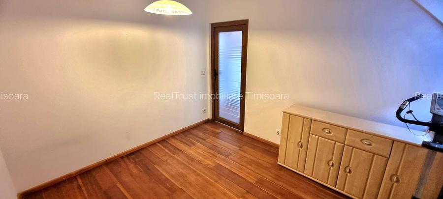 Penthouse zona Universitate, complet mobilat și utilat, terasă mare, bloc NOU - 19
