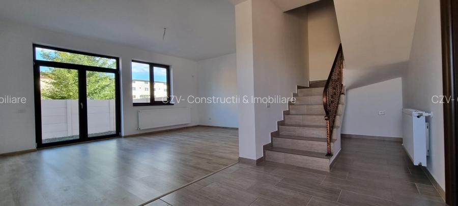 Predare la Cheie, Curte Amenajata, Toate Utilitatile in Uz - 2