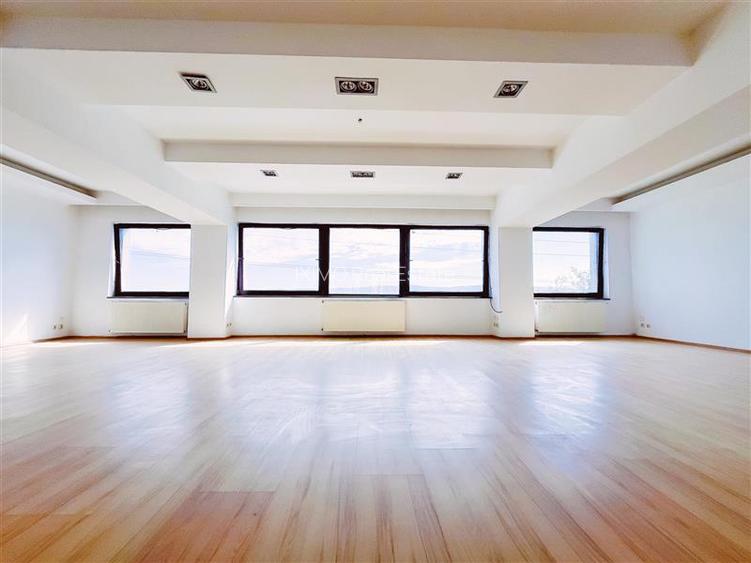 Hala Zona Republicii - 15