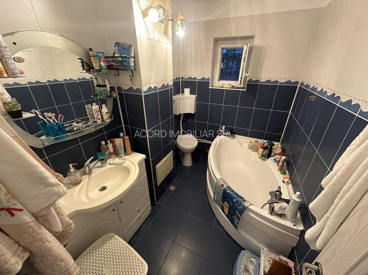 Apartament 3 camere zona Tomis 3 cu Centrala Renovat Total - 6