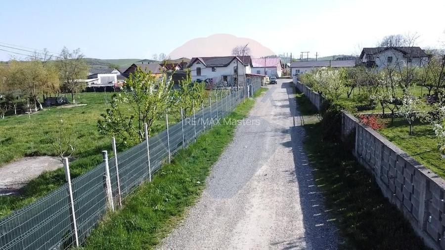 Teren Ilisesti  cu Iaz 5174 mp/ Strada Principala - 6