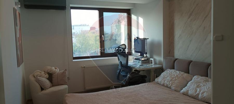 Apartament cu 3 camere de vanzare, centrala proprie - Mihai Bravu - 8