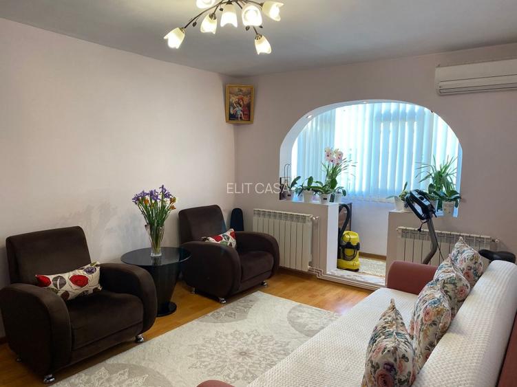 3 camere  etajul 3/4 zona Alexandru Cel Bun - 2