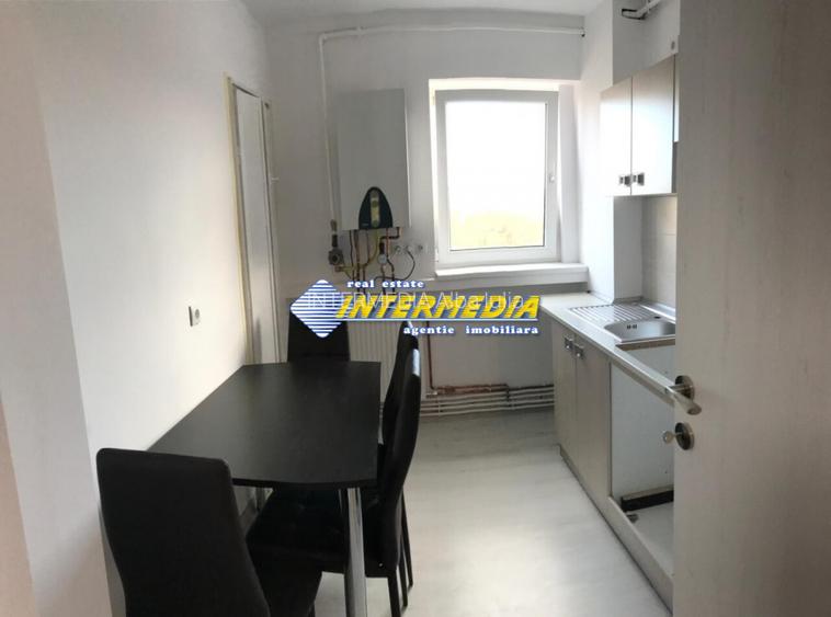 INCHIRIERE Apartament 2 camere decomandat CETATE M-uri Etaj 3 vedere panoramica - 9