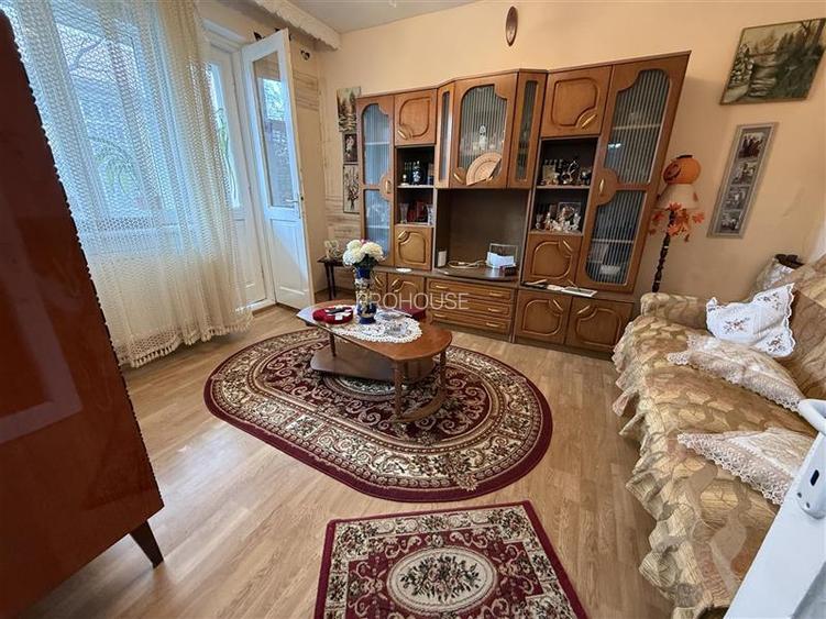 Aleea Parcului - etajul 1 - decomandat - 3