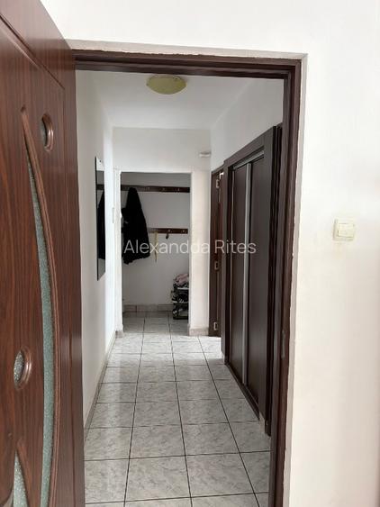 Apartament 2 camere zona Intim, Reșița  - 3