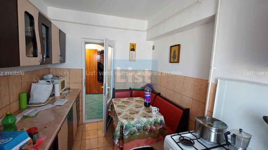 De vanzare apartament spatios cu 4 camere decomandate, zona gării - 5