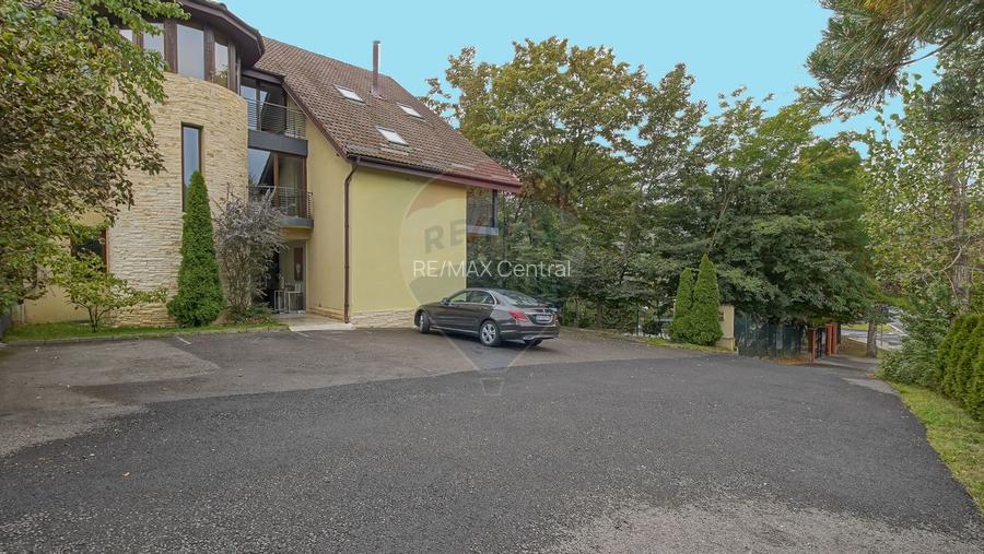 Proprietate de vânzare – Clădire premium pe drumul spre Poiana Brașov - 20