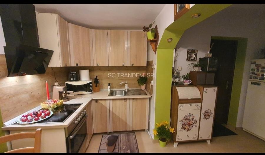 Oferta ! Imobil P+1 în zona Lupeni (reper supermarket Profi ) - 5
