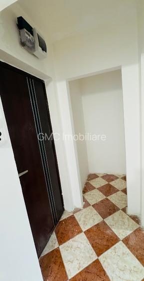 De vanzare  apartament 3 camere Zona Apusului/Gorjului - 8