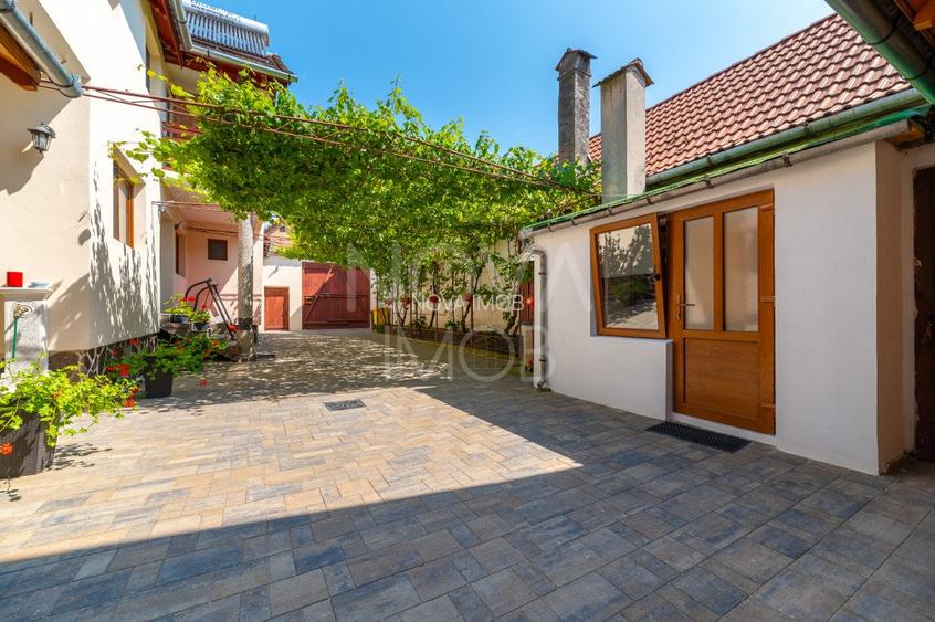 Casa + Pensiune deosebita - Orlat, Sibiu - 55