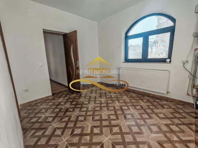 Casă de închiriat – ultracentral | Parter + Etaj separate | - 18