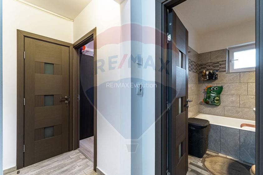 COMISION 0%| APARTAMENT| 2 CAMERE| DECOMANDAT| RENOVAT| ZONA CENTRALA - 10