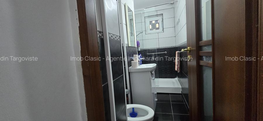 Închiriere apartament 3camere, etaj 1 , micro 5 Târgoviște - 4